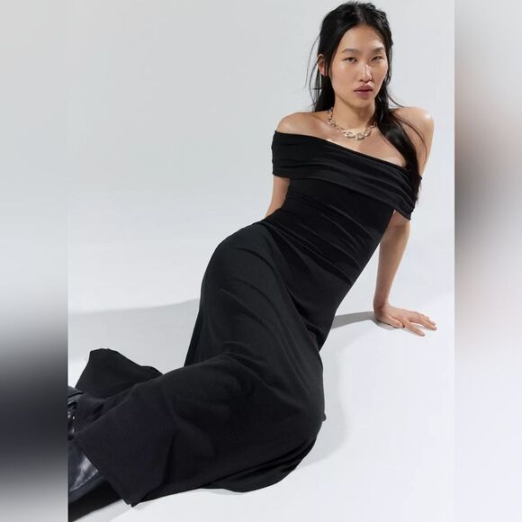 Silence + Noise black Off-The-Shoulder rib knit A-line Maxi Dress size L, NWOT - Picture 1 of 10